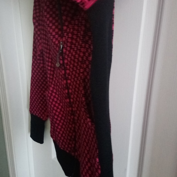 Lululemon Athletica Scuba Hoodie - Picture 9 of 9